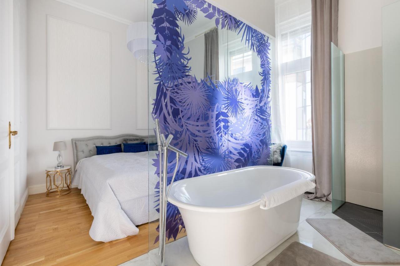 Designer Luxury Home In The Jewish Quarter Budapest Exteriör bild